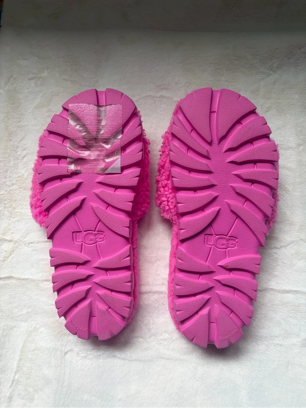 UGG Women's Sherpa Slide Slippers - Bright Pink - Picture 3 of 8
